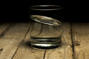 水を飲むダイエットの効果は運動なしでも得られるのか？